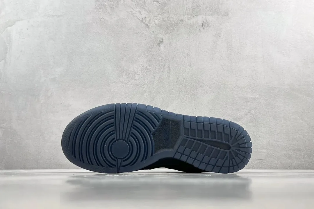 Nike Dunk Low Undefeated Triple Black Sneakers — photo 4