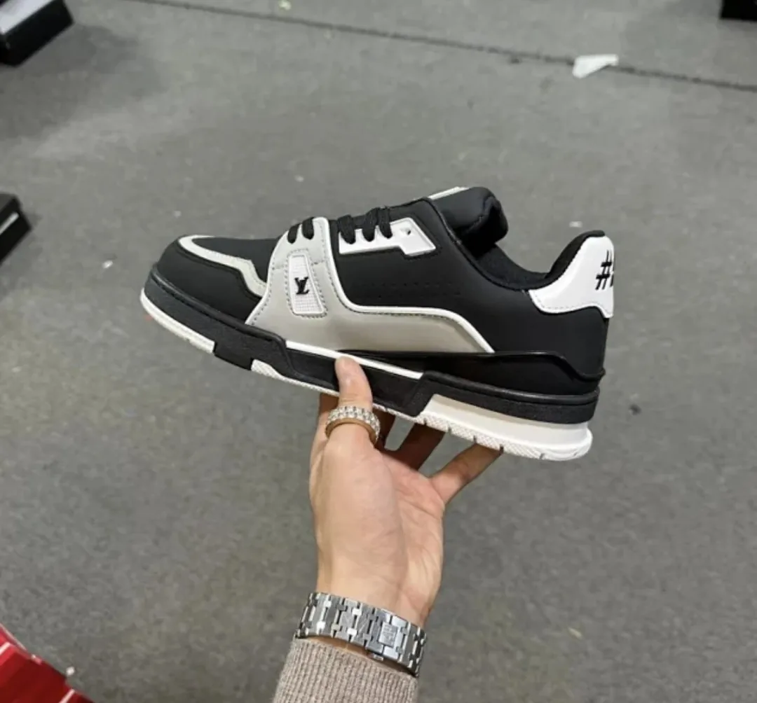 Louis Vuitton LV Trainer Vibrant Running Shoes — photo 6