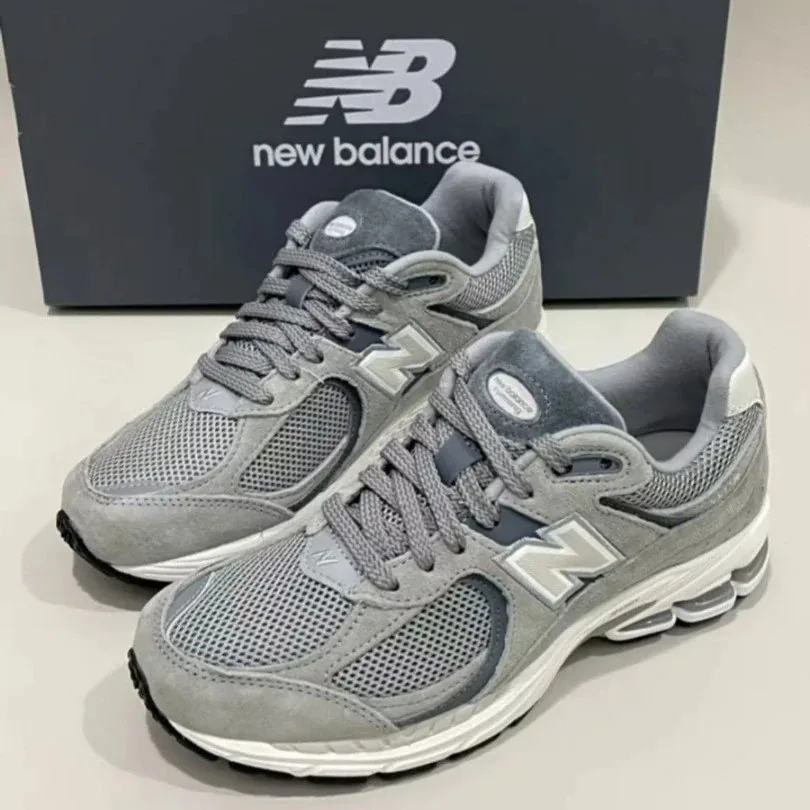 New Balance 2002R Cushioned Runners