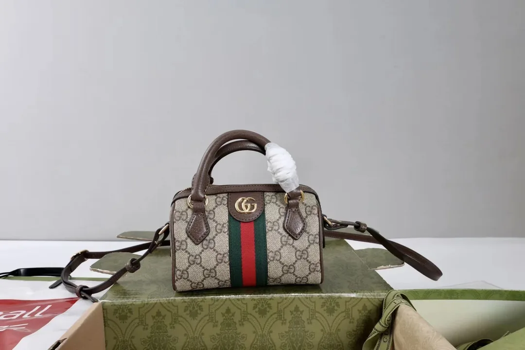 Gucci Leather Handbag — photo 10