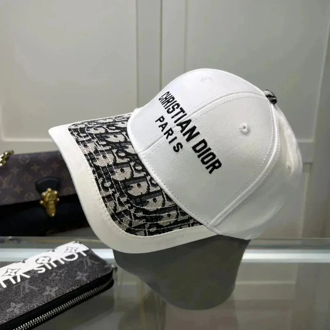 Accessory — Photo 12
