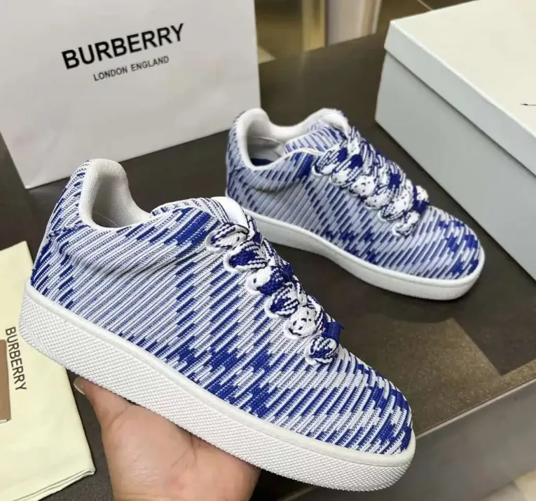 Burberry Vintage Check Sneaker White Athletic Sneakers — Photo 15