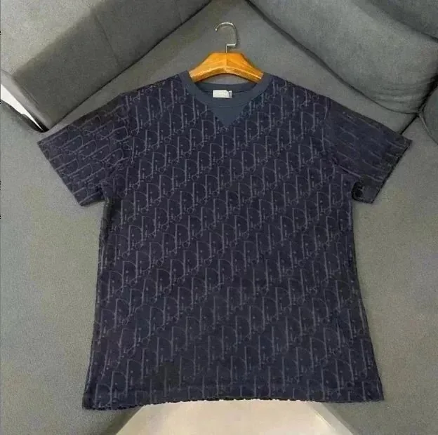 Shorts And T-Shirt Set — Photo 11