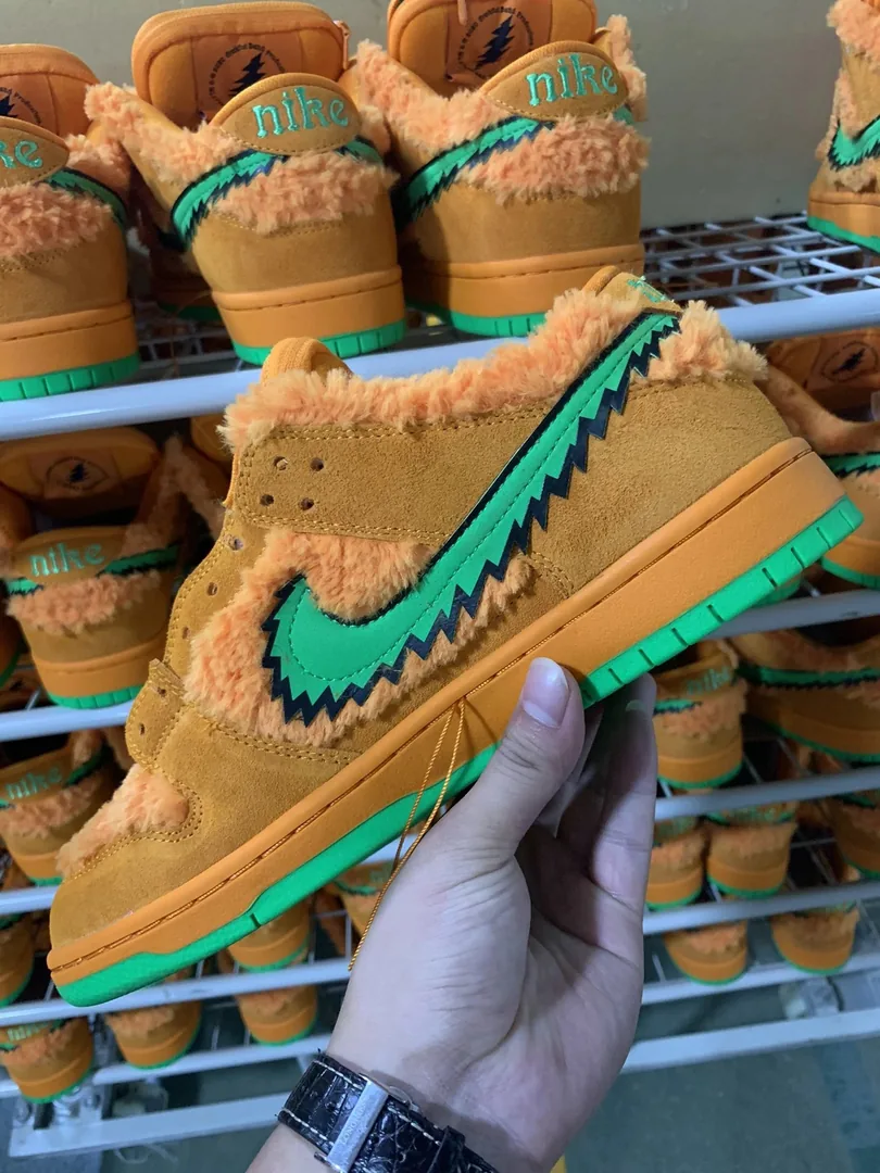 Nike SB Dunk Low Grateful Dead Dancing Bears — Photo 6