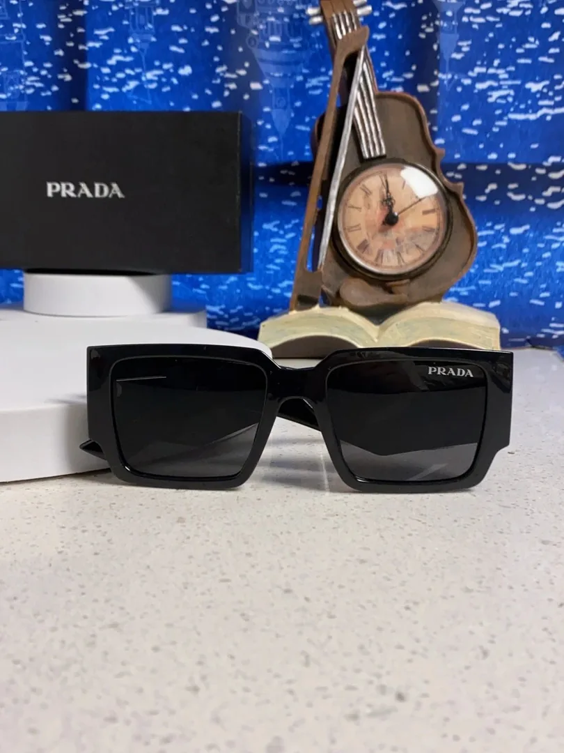 Prada Logo Rectangular Sunglasses — Photo 9