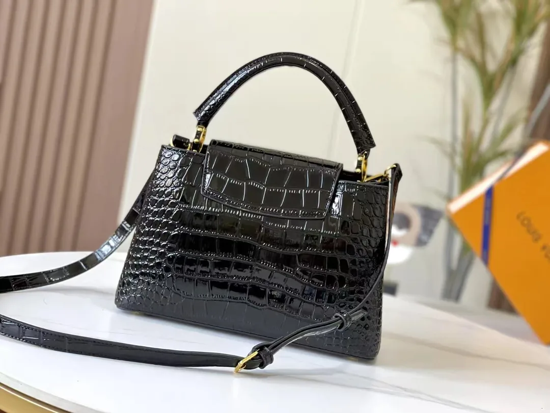 Louis Vuitton Leather Handbag — Photo 13