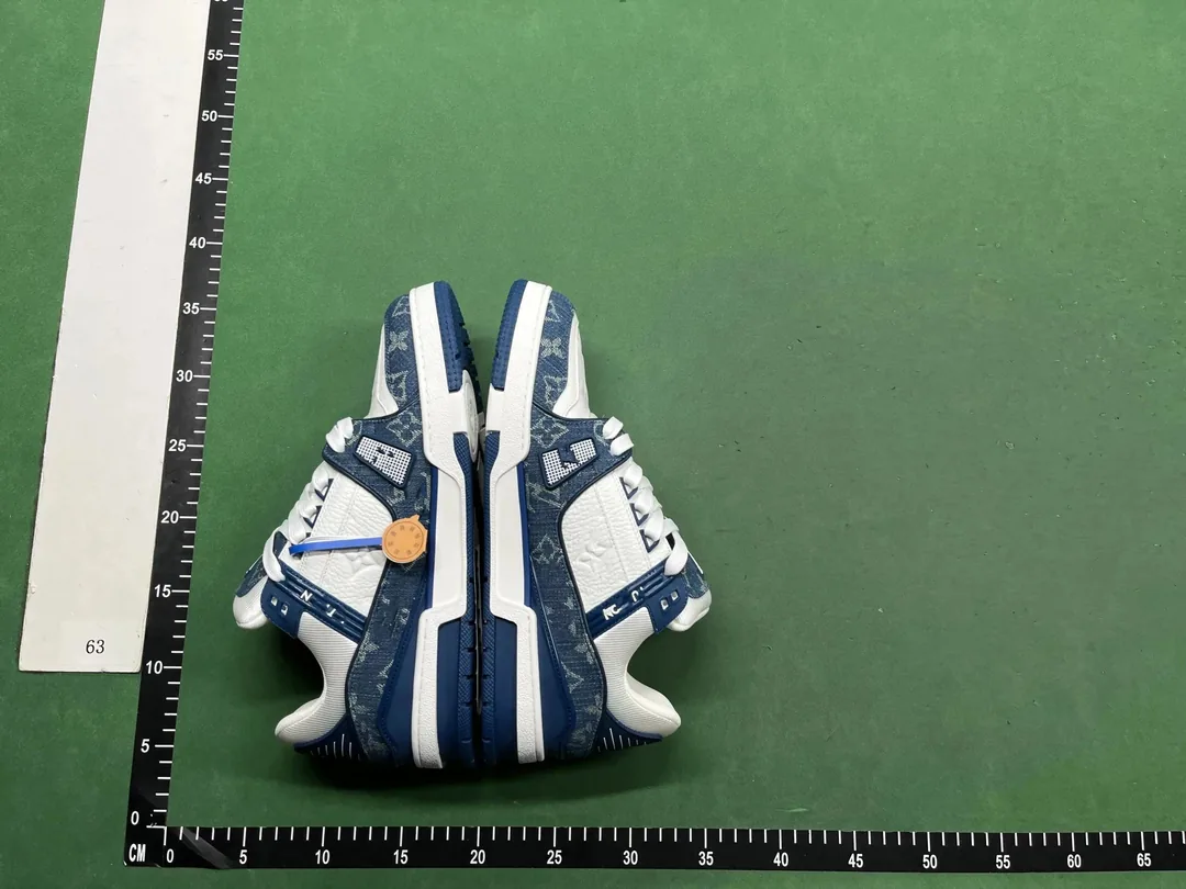 Louis Vuitton LV Trainer White Training Shoes — Photo 5