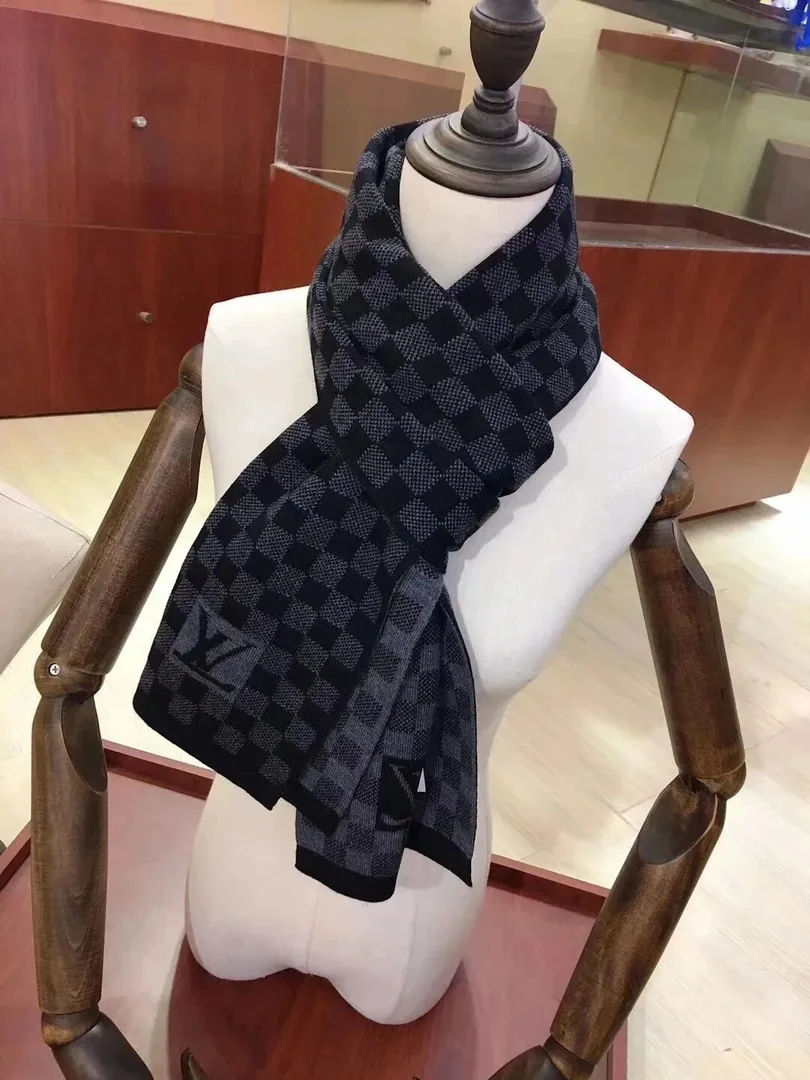 Men's Scarf Collection — Photo 15