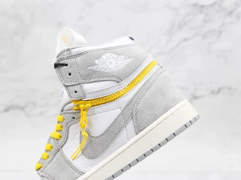 Air Jordan 1 High Smoke Grey — Photo 4