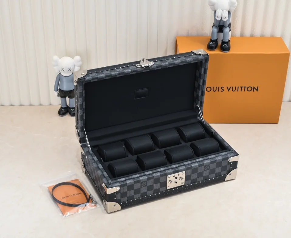 Leather Watch Box — Photo 4