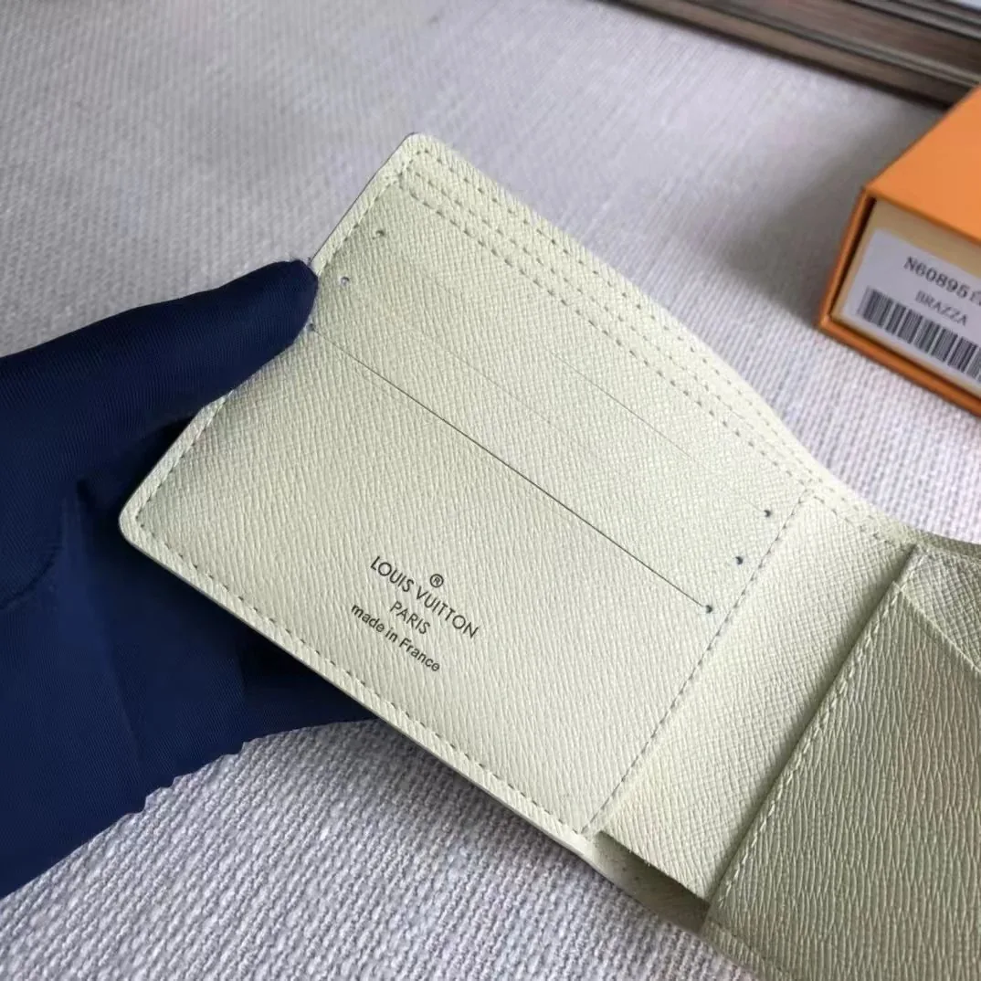 Louis Vuitton Multiple Wallet — Photo 5