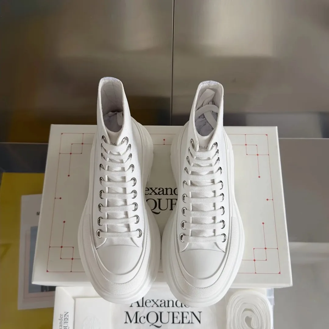 Alexander McQueen Tread Slick White Sneakers — Photo 12
