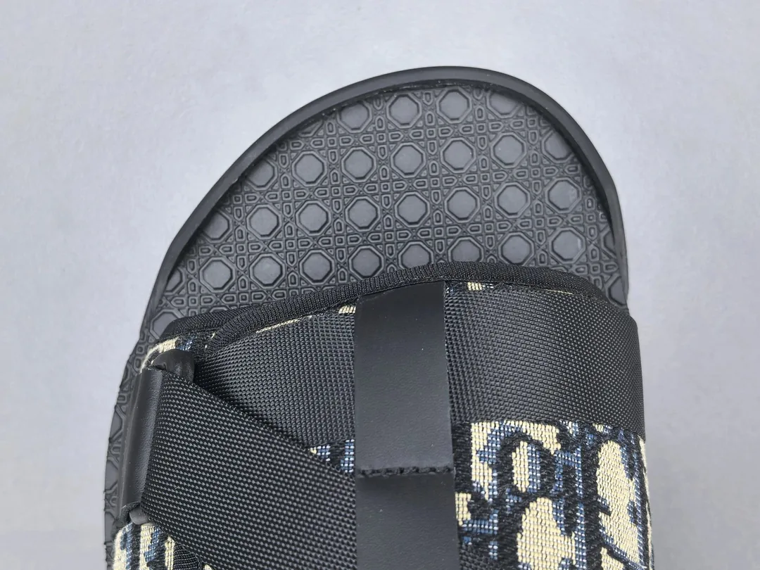Alpha Slides — photo 6