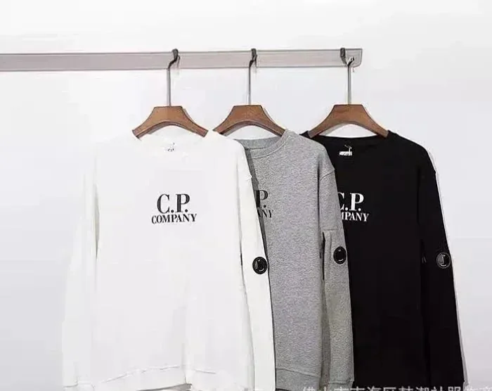 Crewneck Sweatshirt — Photo 5
