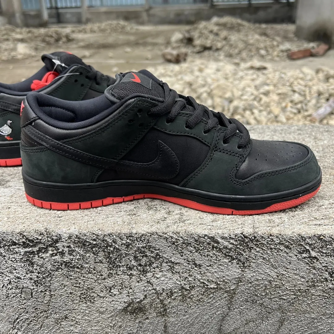 Nike SB Dunk Pigeon Sneakers — Photo 6
