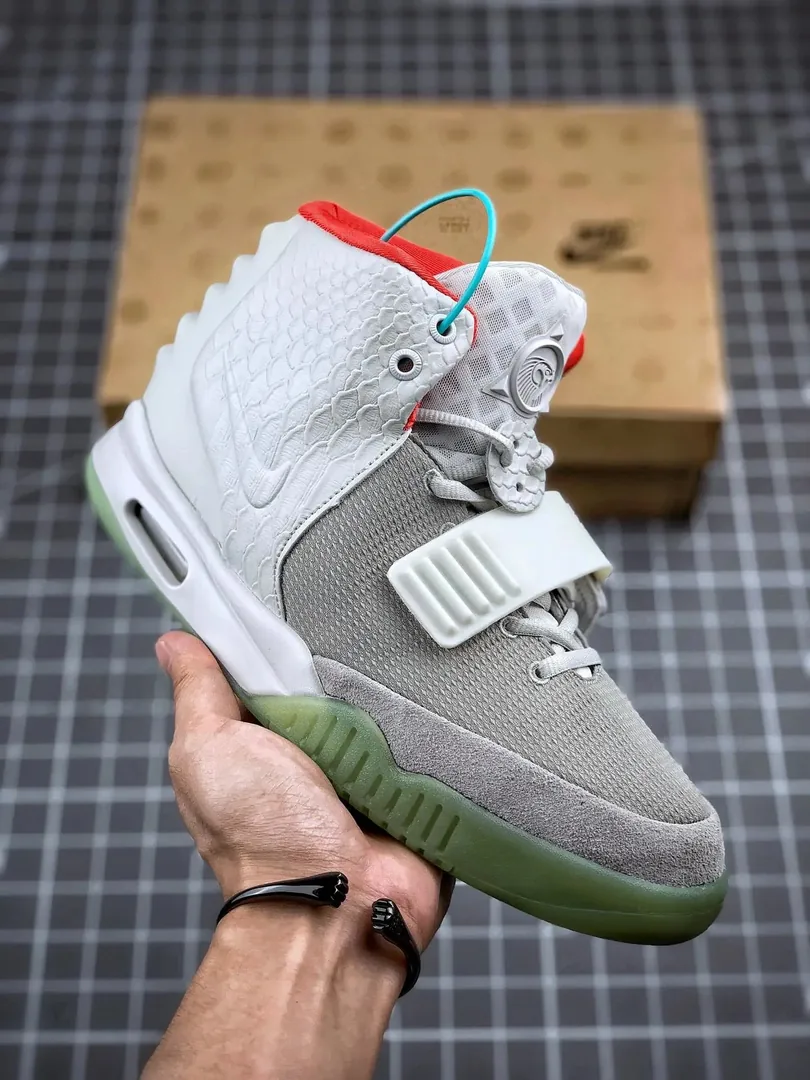 Nike Air Yeezy 1 NRG Low-Top Sneakers