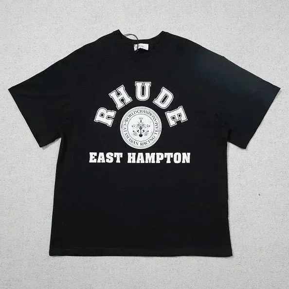 Rhude Graphic Print T-Shirt Collection — Photo 7