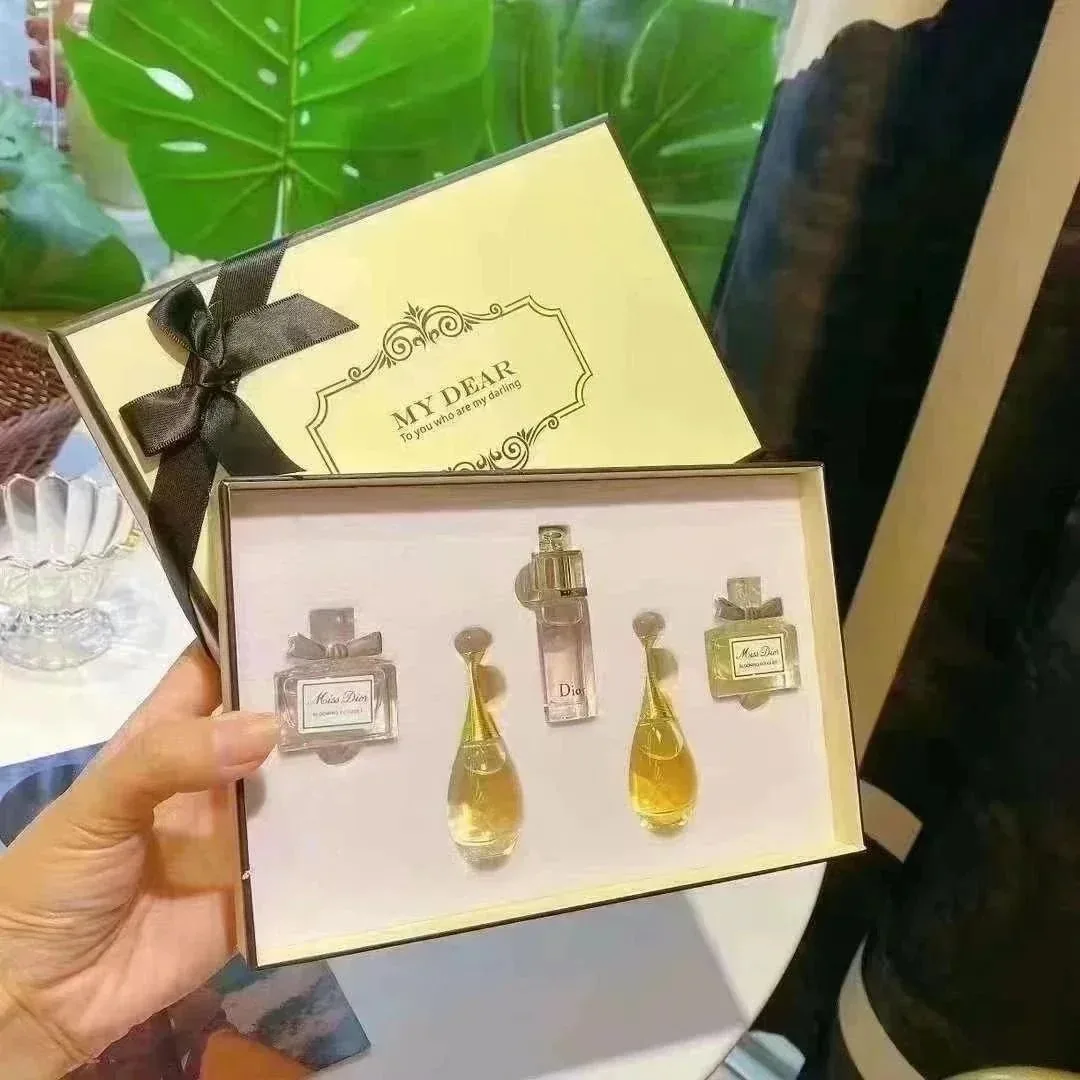Perfume Set — Photo 11
