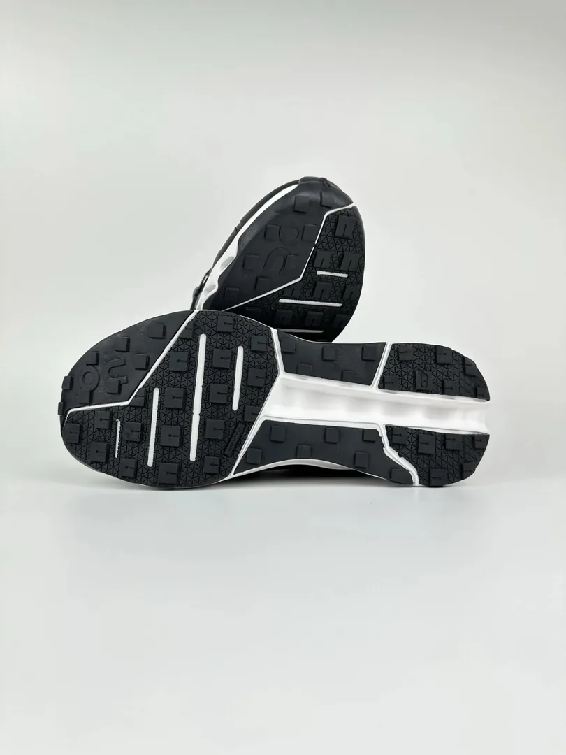 On Cloudhorizon Running Shoes — QC
