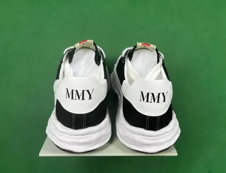 Maison Mihara Yasuhiro White Black Melting-Sole Sneakers — Photo 15