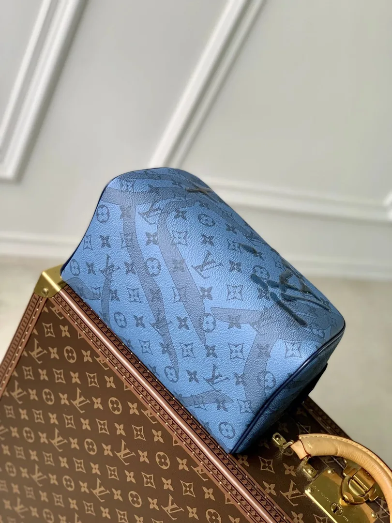 Louis Vuitton Dopp Kit Toiletry Bag — photo 5