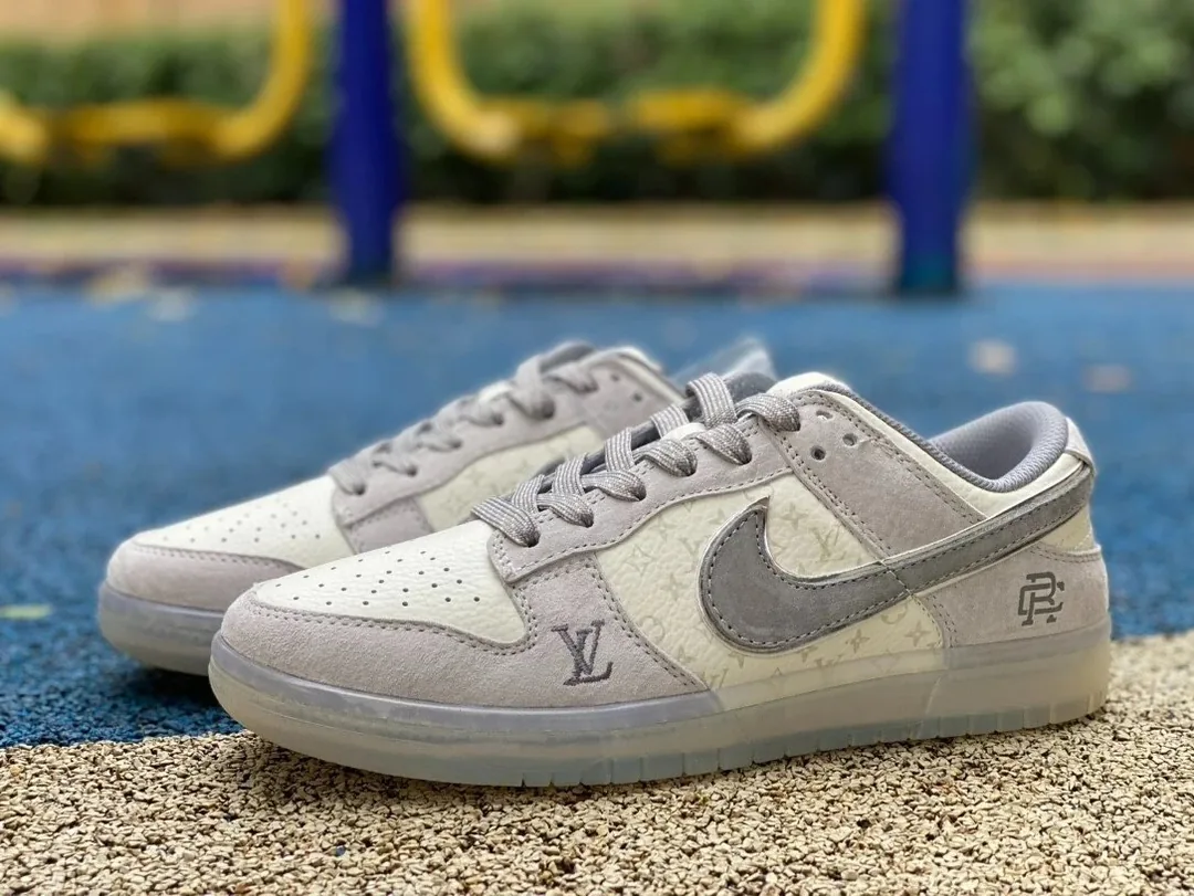 Louis Vuitton Blue Street Trainers — Photo 5