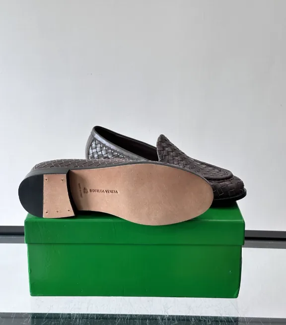 Bottega Veneta Loafers — Photo 2
