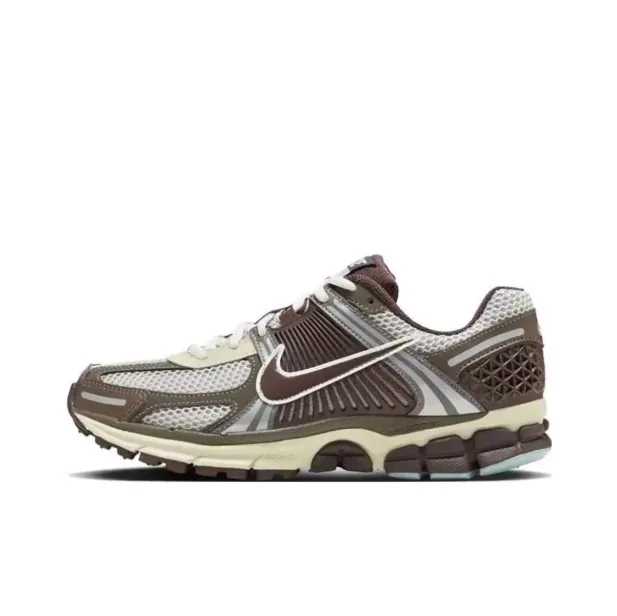 Nike Zoom Vomero 5 Lace-Up Runners — QC
