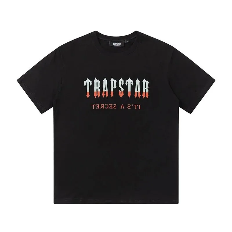 Trapstar Rainbow Gradient Embroidered T-Shirt — Photo 10