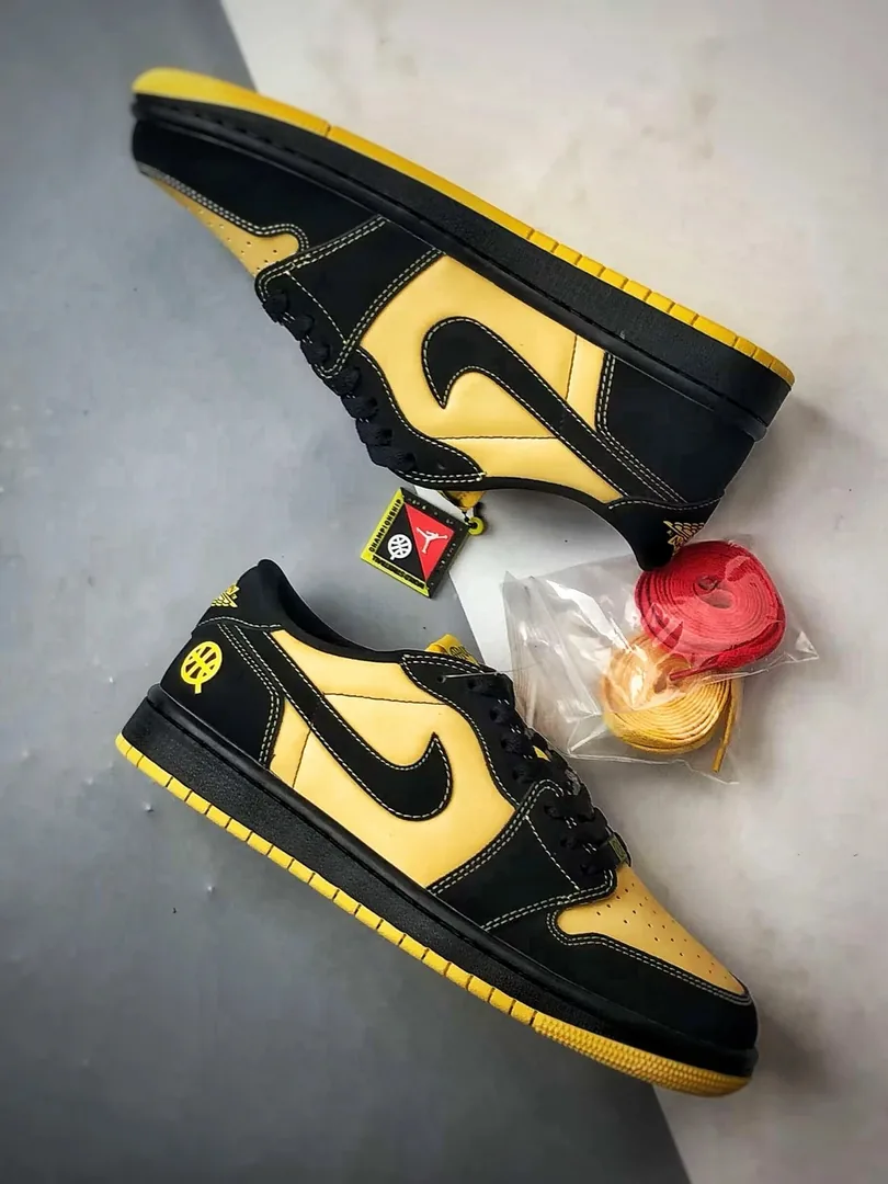 Air Jordan 1 Low Quai 54 Black Yellow — Photo 5