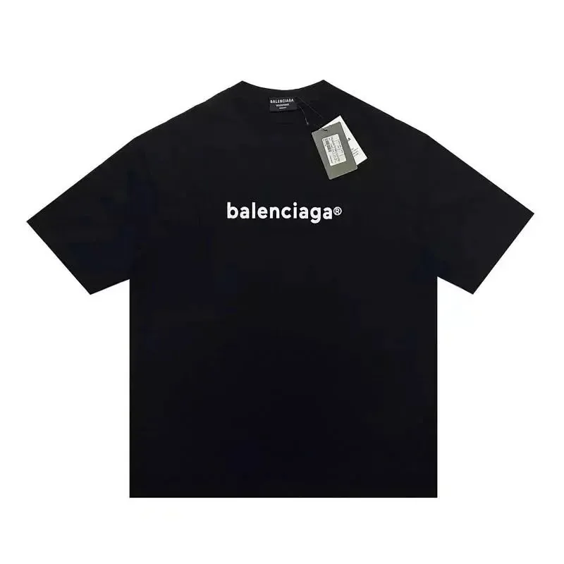 Balenciaga T-Shirt — Photo 9