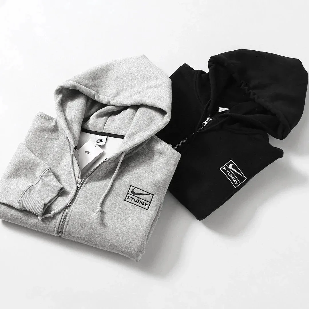 Two-Piece Tracksuit Set — Photo 13