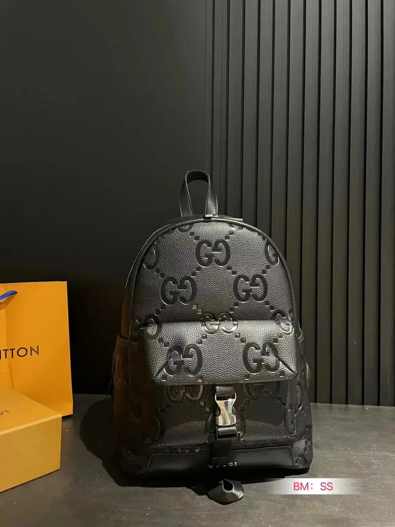 Backpack — Photo 13