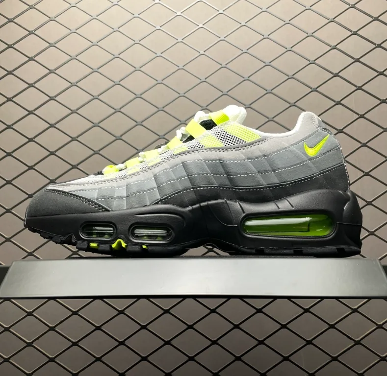 Nike Air Max 95 Classic — Photo 10