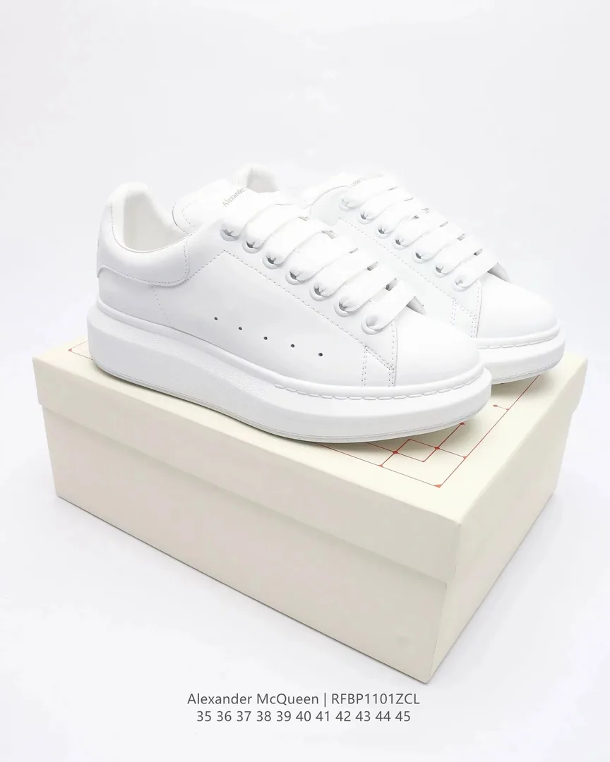 Alexander McQueen Oversized Sneaker White Trainers — Photo 14