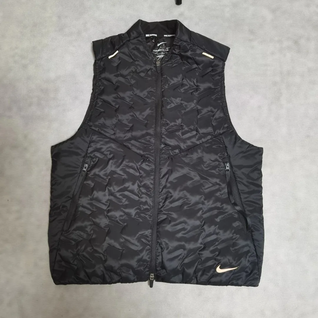 Lightweight Down Vest — photo 5