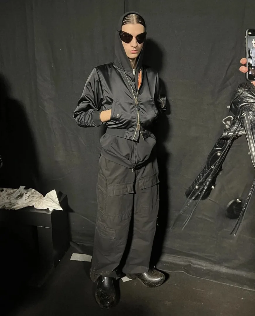 Shrunk Boxy Nylon Bomber Jacket — photo 4