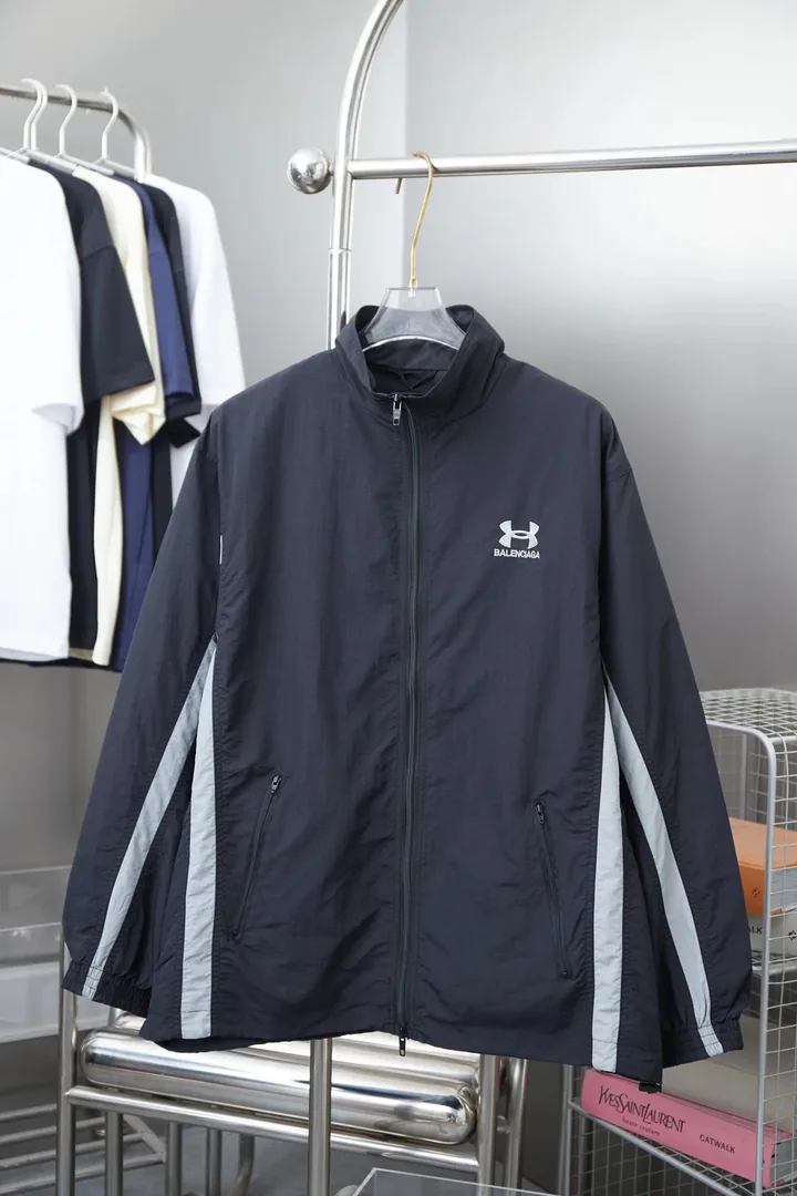 Windbreaker — QC