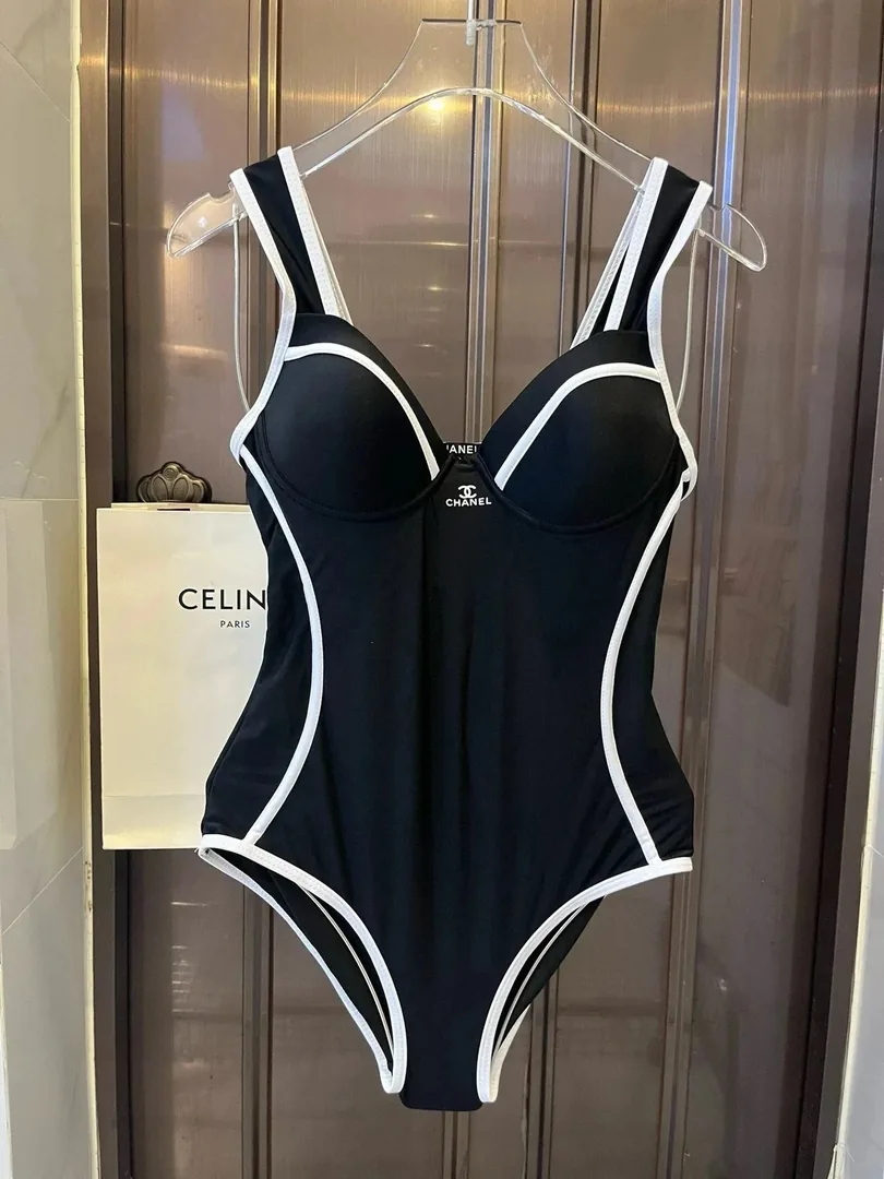 Beachwear Swimsuit — photo 11