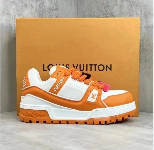 Louis Vuitton LV Trainer Beige Trainers — QC