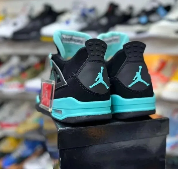 Tiffany & Co. X Air Jordan 4 — QC