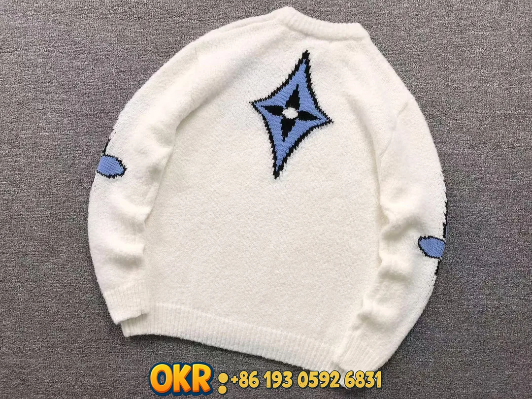 Crewneck Pullover Sweater — photo 10