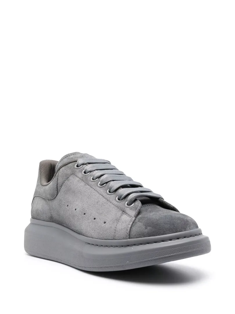 Alexander McQueen Oversized Sneaker White Suede Low-Top Sneakers — Photo 2