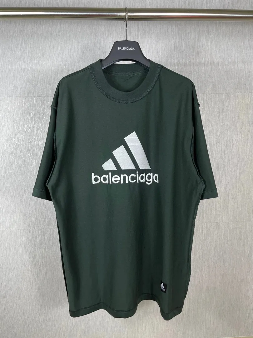 Balenciaga Photo Patch Oversized T-Shirt — Photo 5