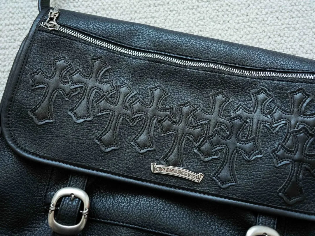 Chrome Hearts Cemetery Cross Crossbody Bag — photo 5