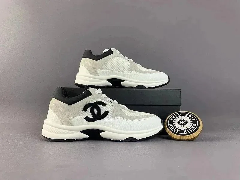 Chanel CC Sneakers Black Modern — Photo 3