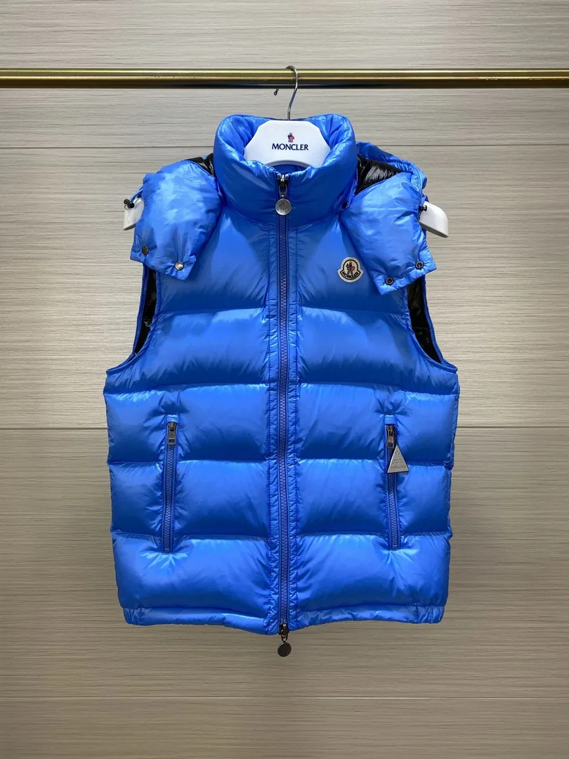 Moncler Down Vest — Photo 5