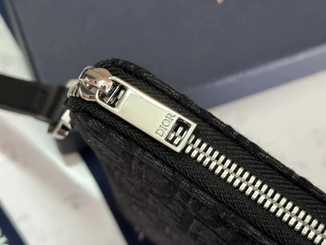 Dior Leather Clutch Bag — photo 6
