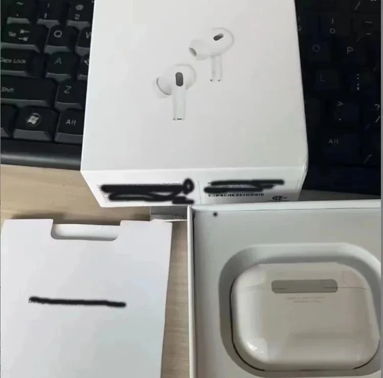 Fifth Generation Earbuds — Photo 3