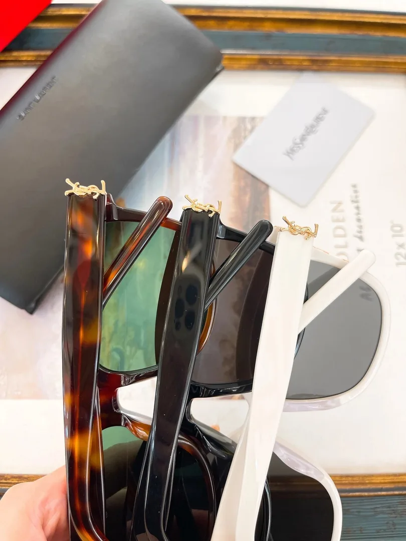 Saint Laurent SL M40 Sunglasses — photo 7